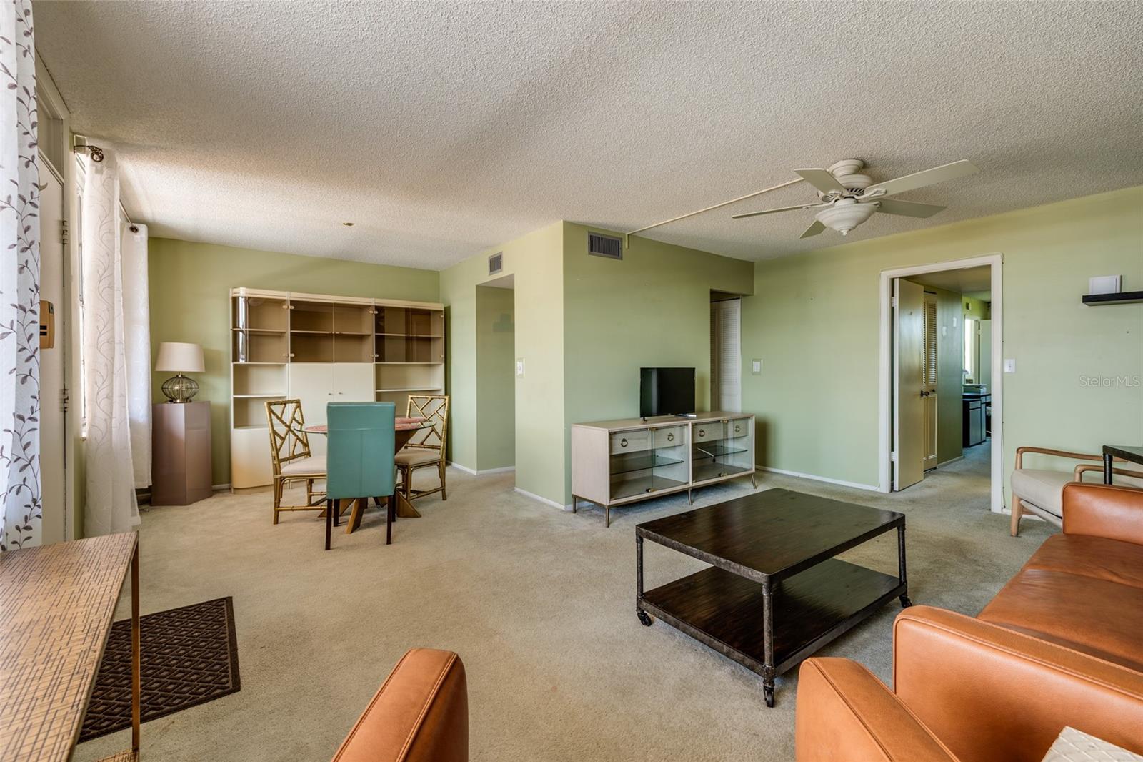 Image 6 of 31 For 4915 Bay Street Ne 331