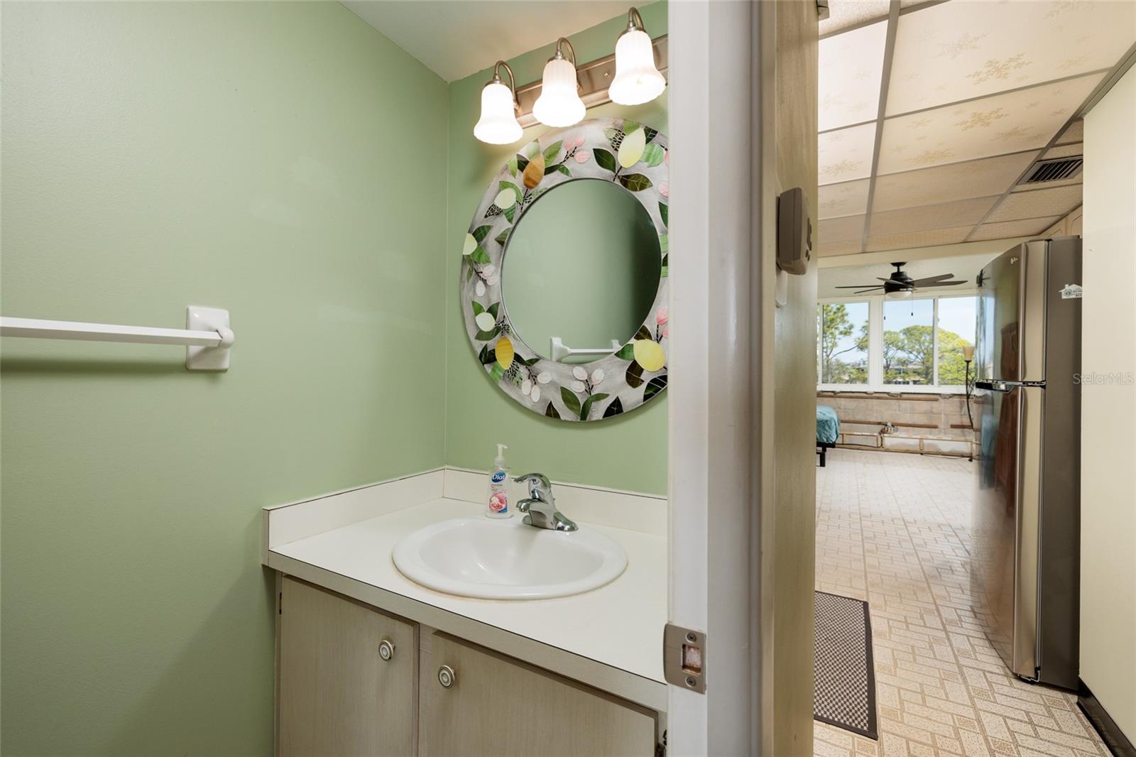 Image 9 of 31 For 4915 Bay Street Ne 331