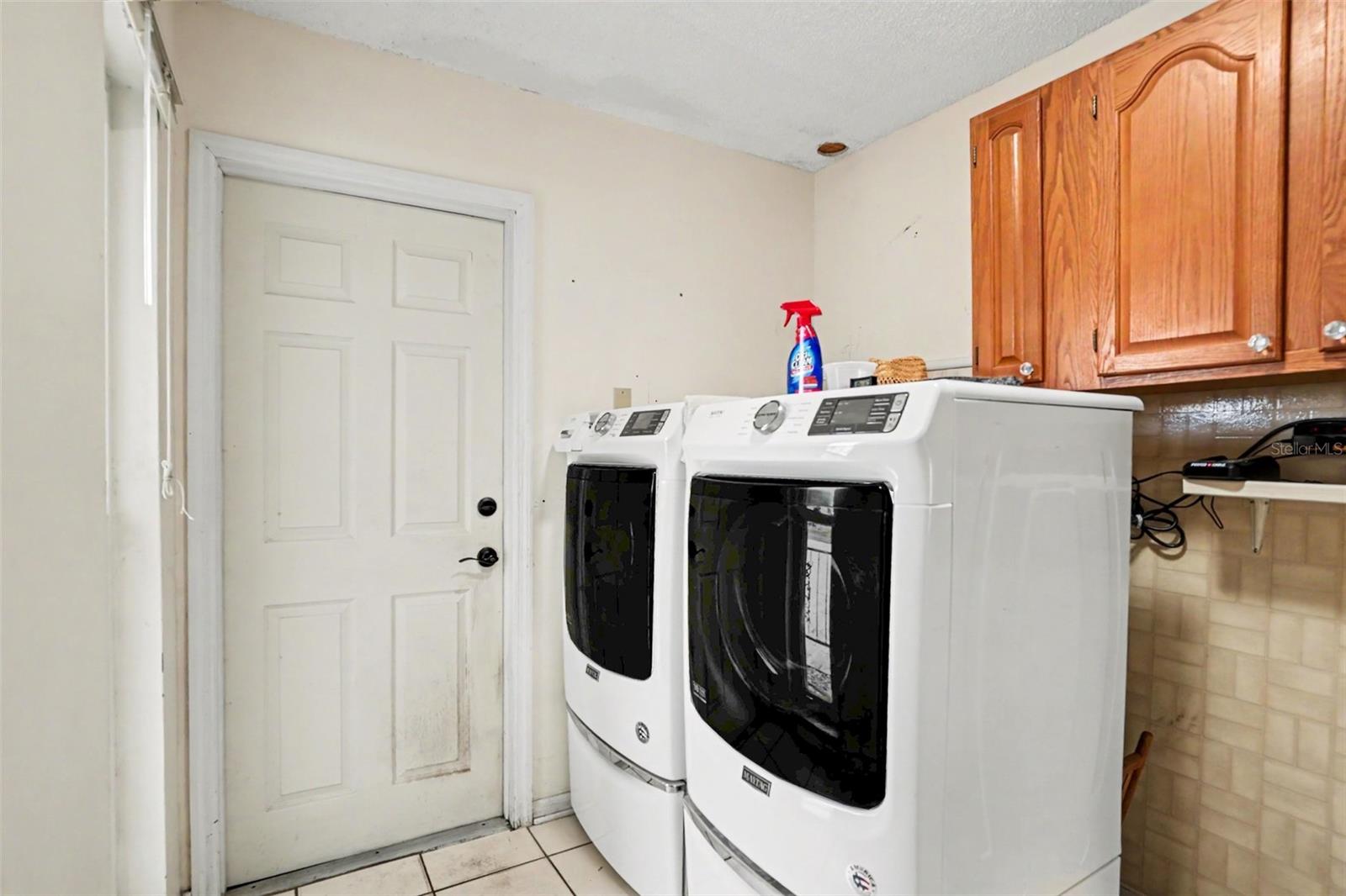 Image 10 of 14 For 1703 New Bedford Drive