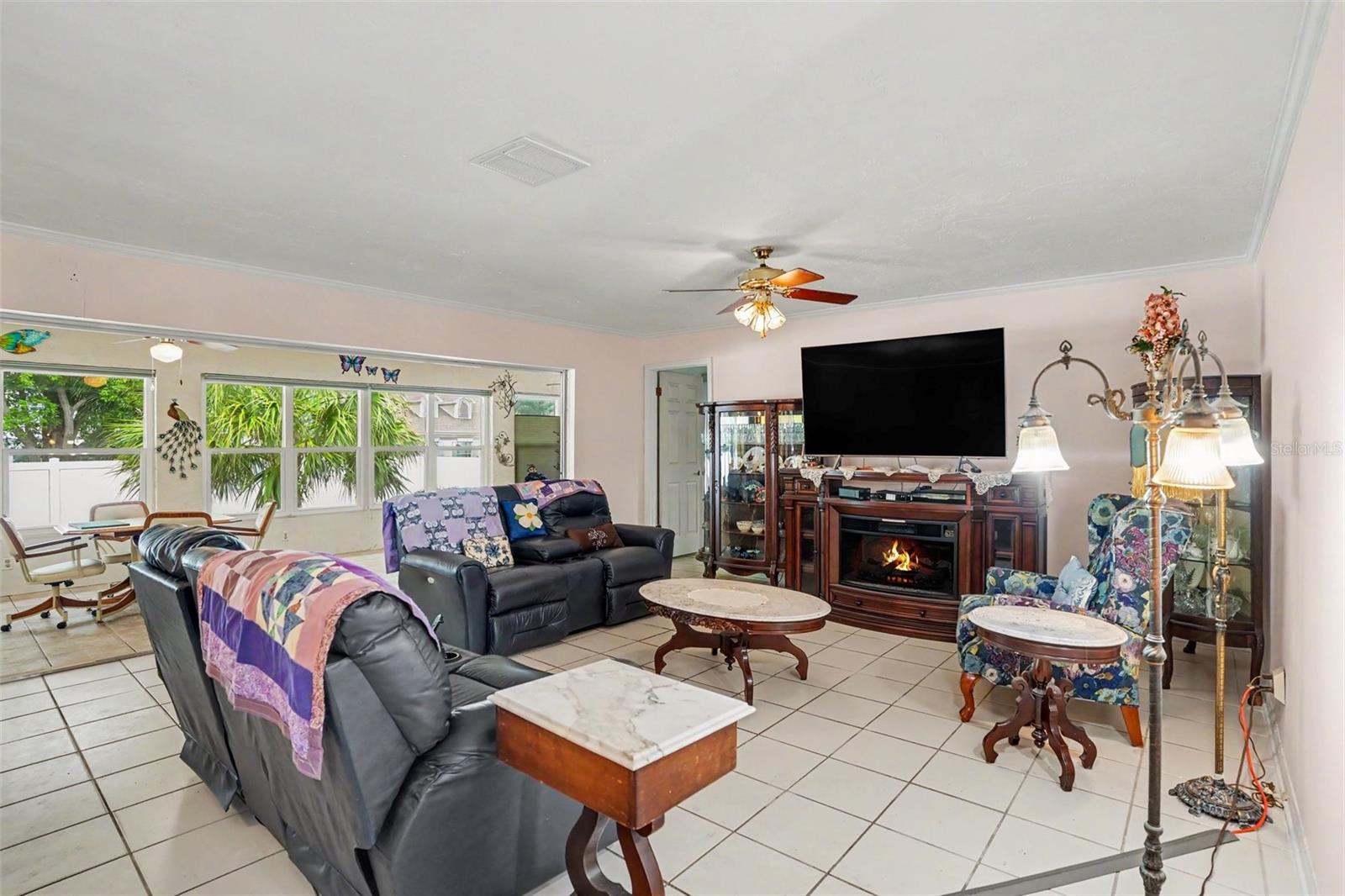 Image 2 of 14 For 1703 New Bedford Drive
