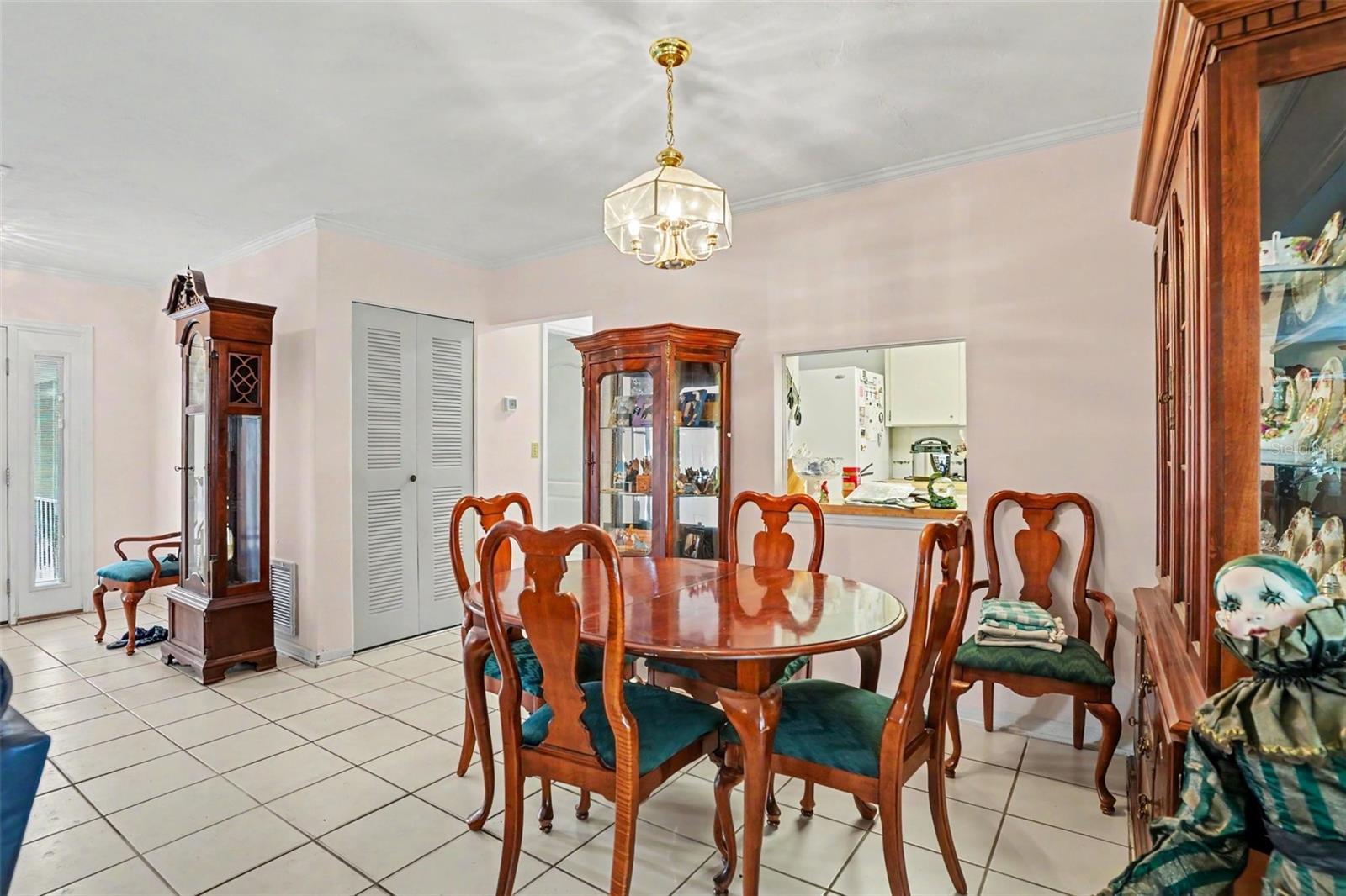 Image 4 of 14 For 1703 New Bedford Drive