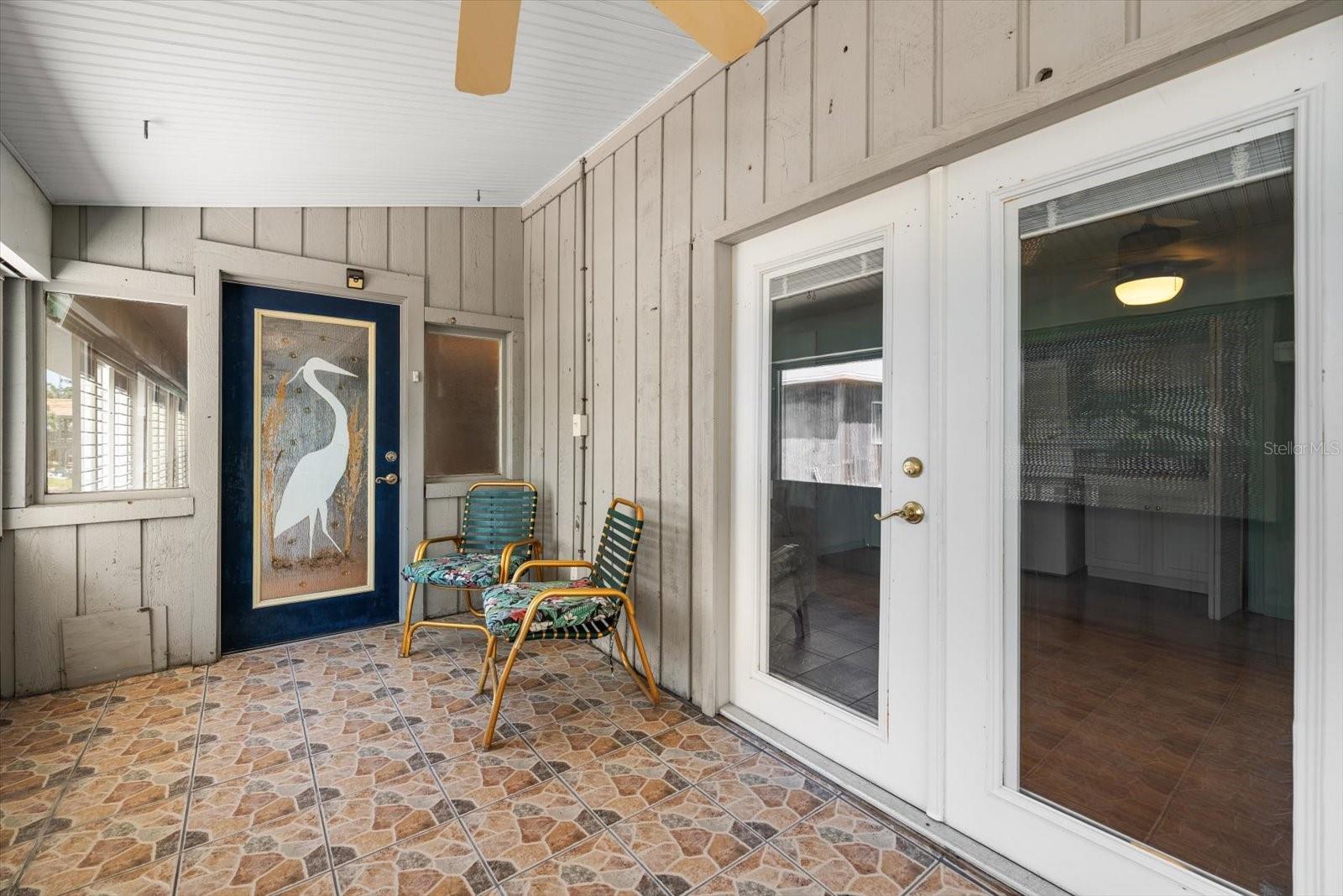 Listing photo id 19 for 40 77th Avenue