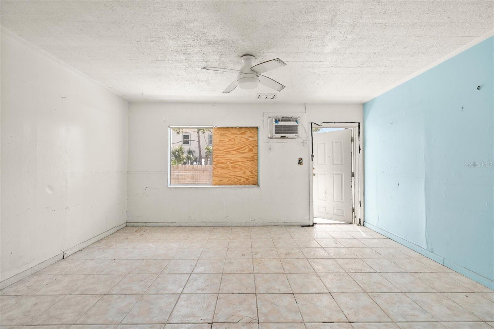 Listing photo id 43 for 40 77th Avenue