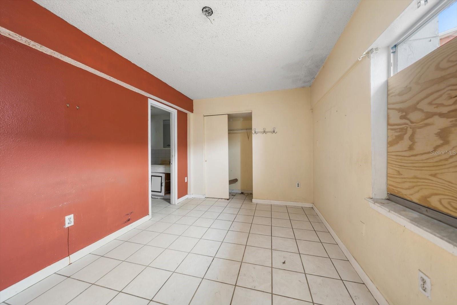 Listing photo id 53 for 40 77th Avenue