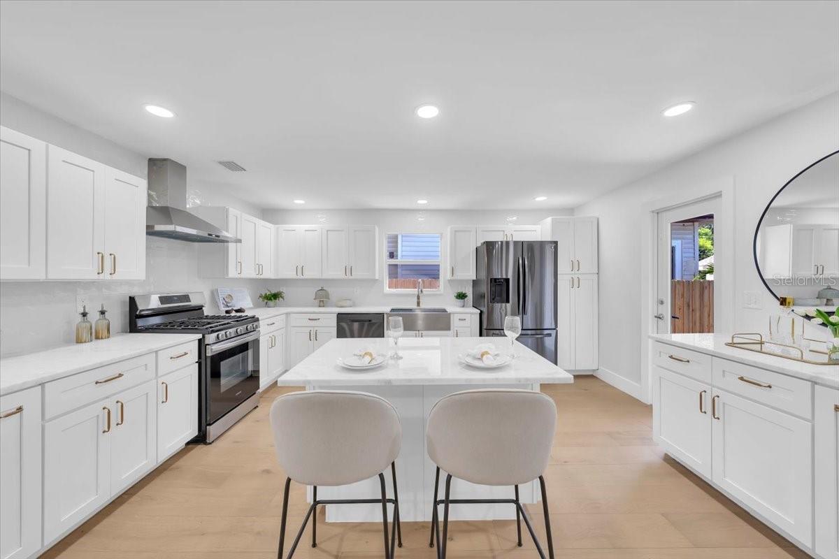 Image 40 of 65 For 1110 12th Street N