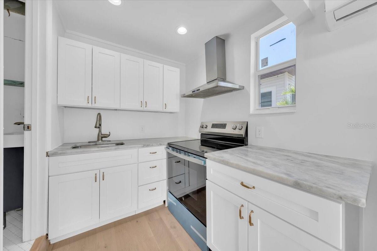 Image 56 of 65 For 1110 12th Street N