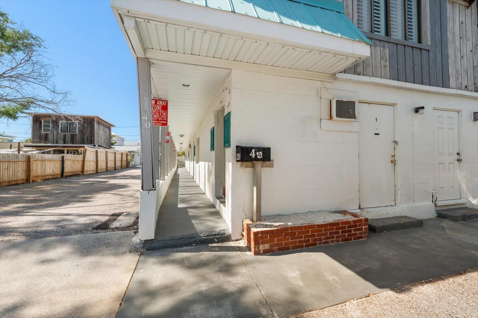 Listing photo id 36 for 40 77th Avenue