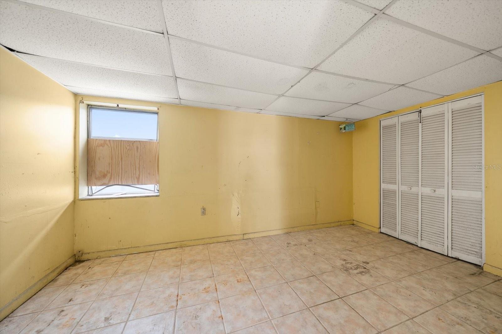Listing photo id 41 for 40 77th Avenue