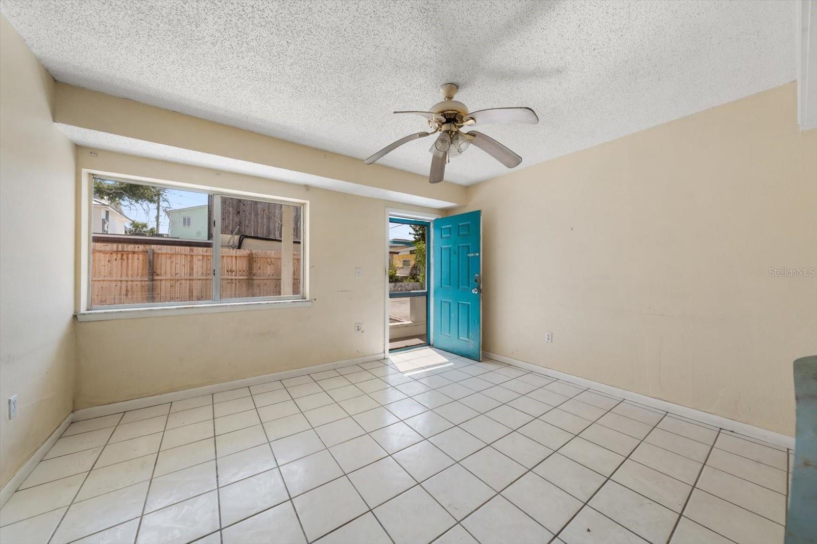 Listing photo id 55 for 40 77th Avenue