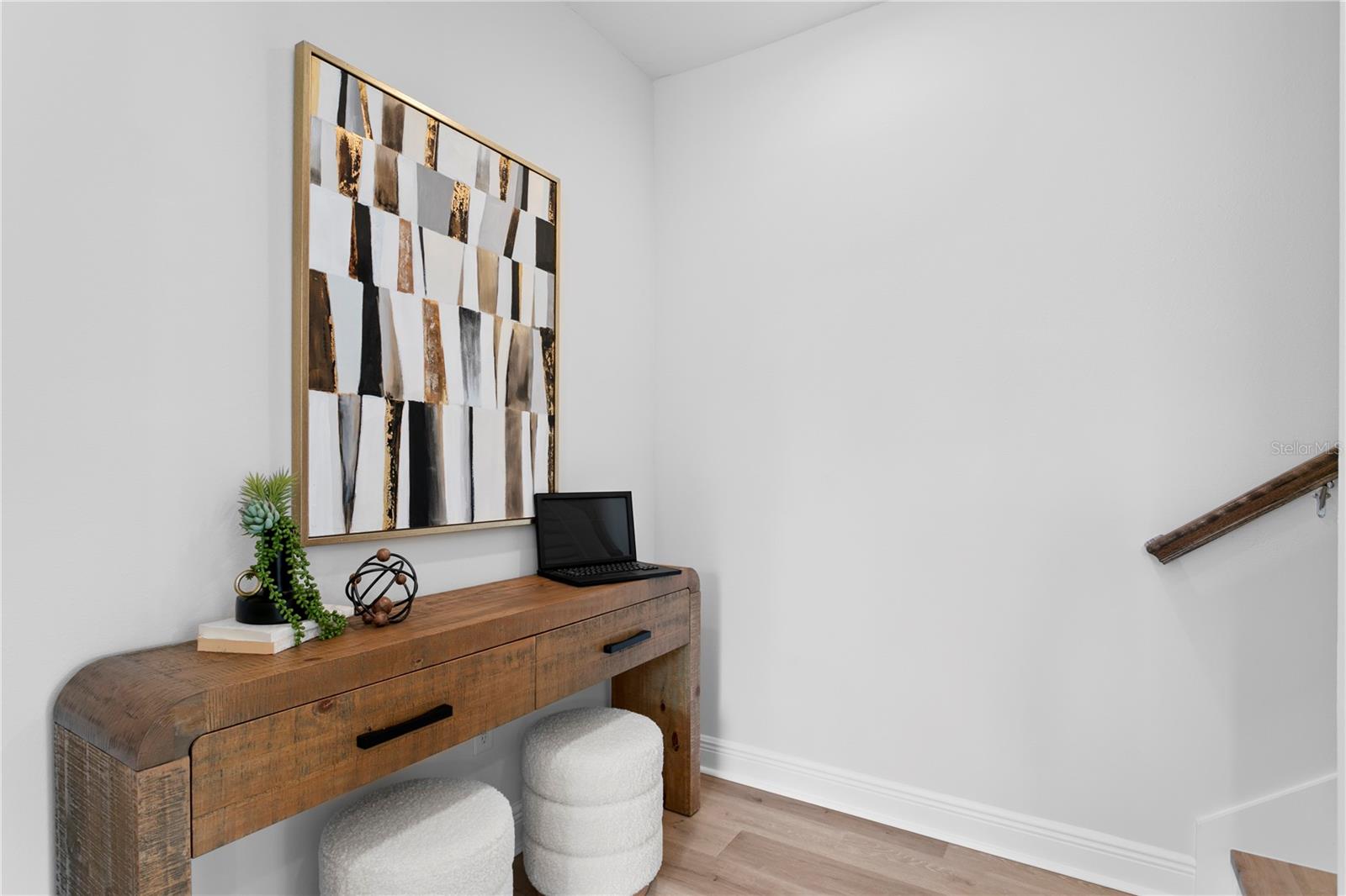Image 31 of 40 For 208 Frances Avenue 3