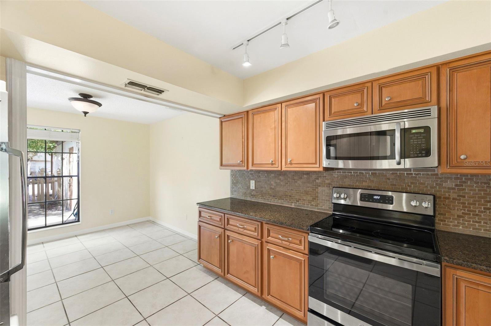 Image 12 of 42 For 4012 Huxford Court