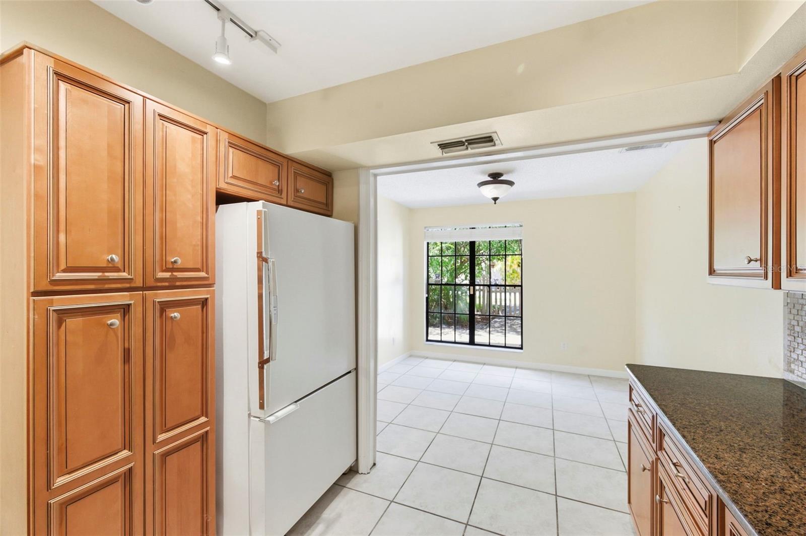 Image 13 of 42 For 4012 Huxford Court