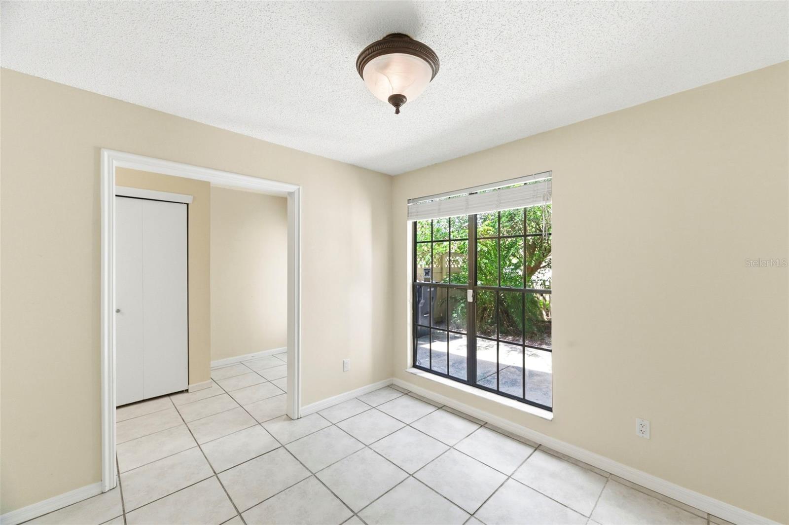 Image 7 of 42 For 4012 Huxford Court
