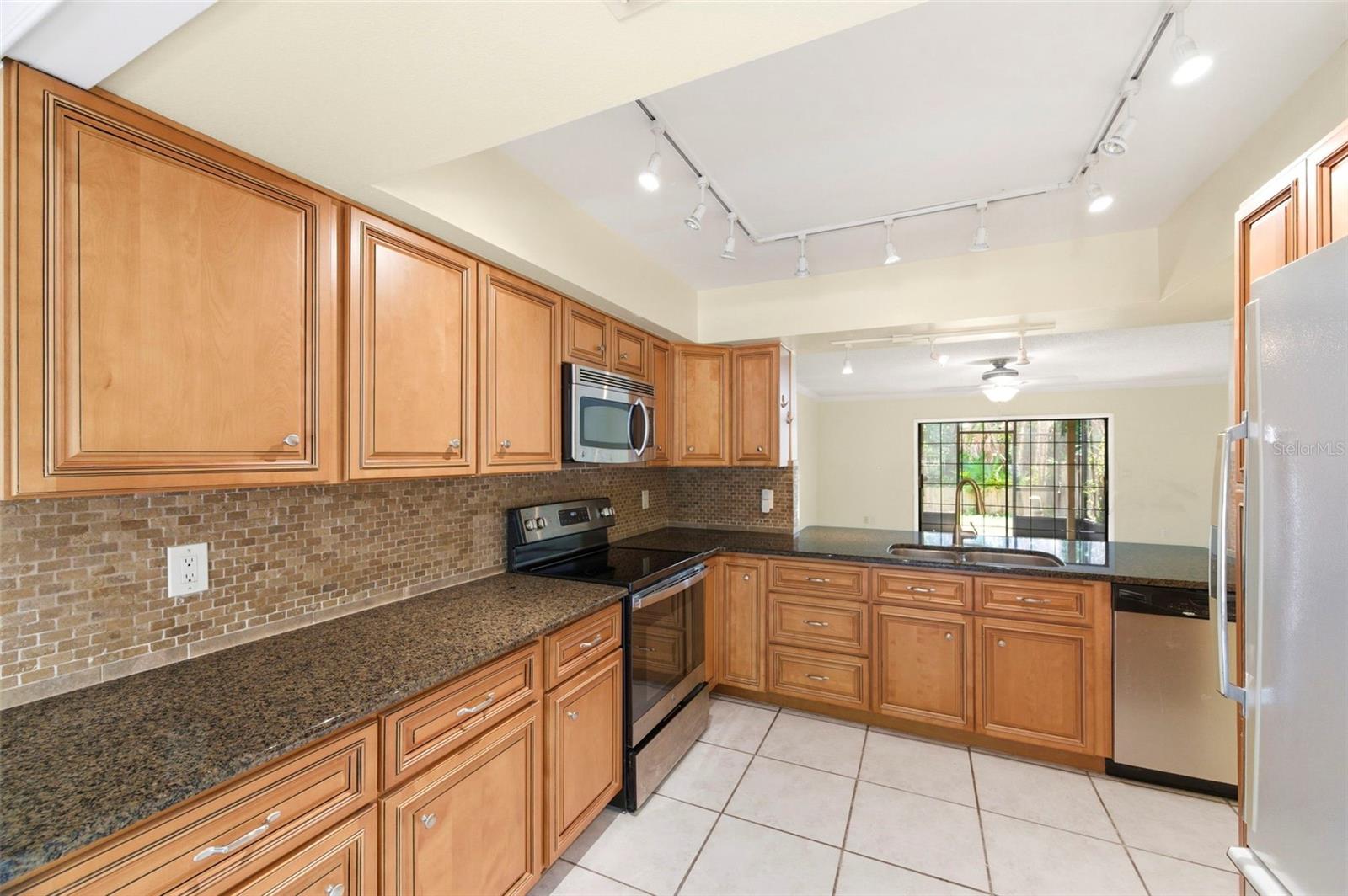 Image 9 of 42 For 4012 Huxford Court
