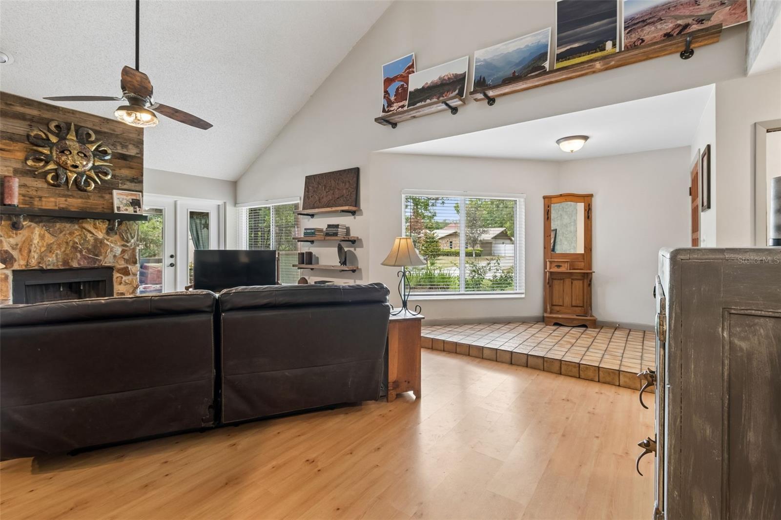 Image 16 of 73 For 2525 Victarra Circle