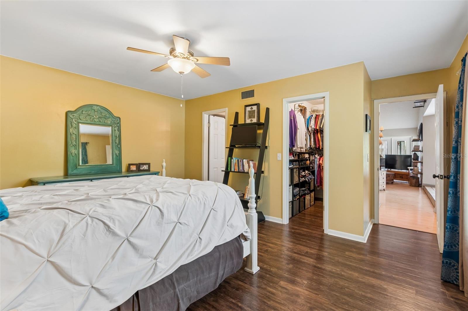 Image 24 of 73 For 2525 Victarra Circle