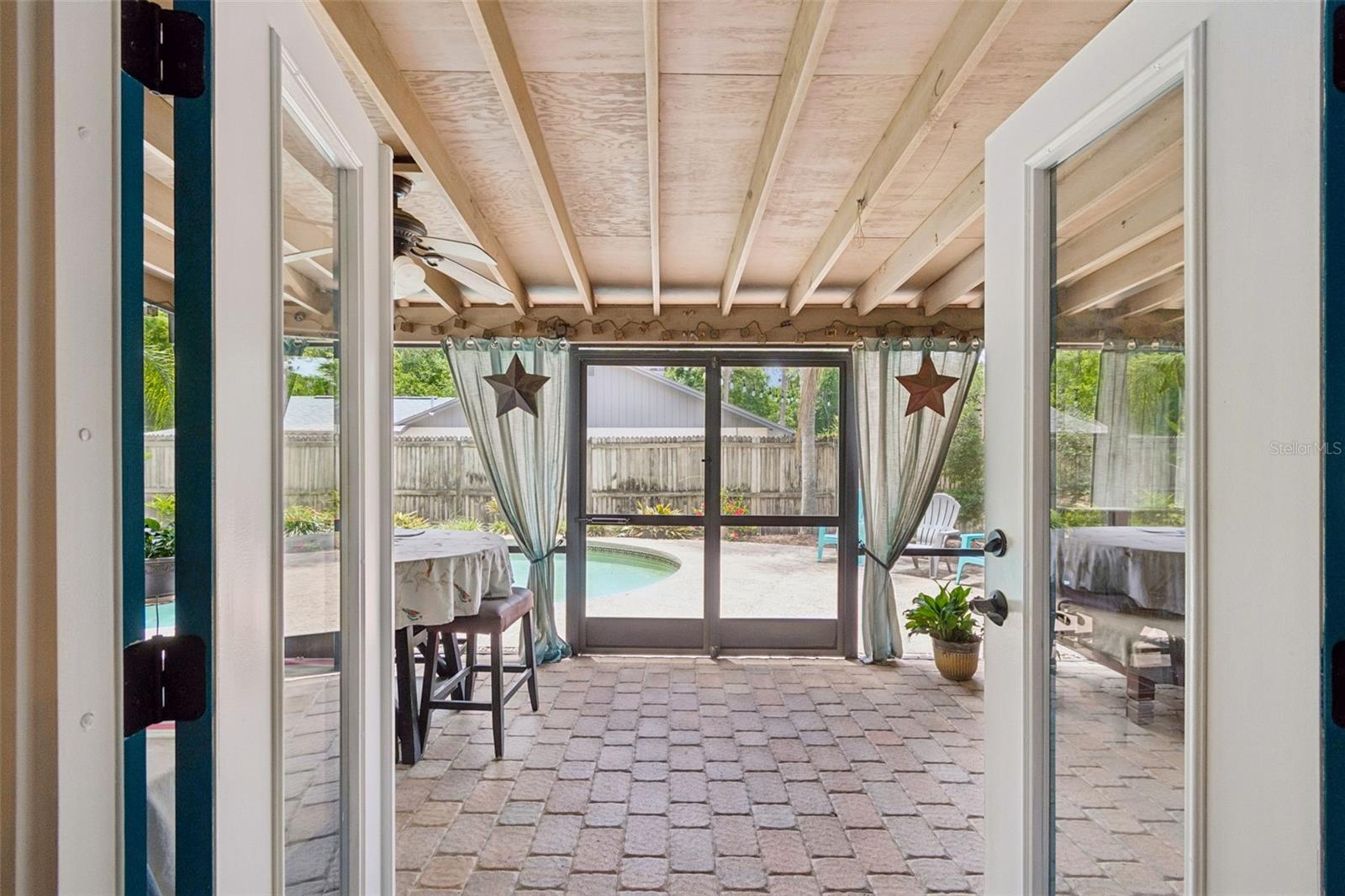 Image 45 of 73 For 2525 Victarra Circle