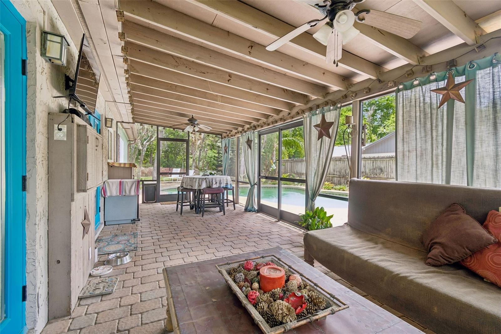 Image 46 of 73 For 2525 Victarra Circle