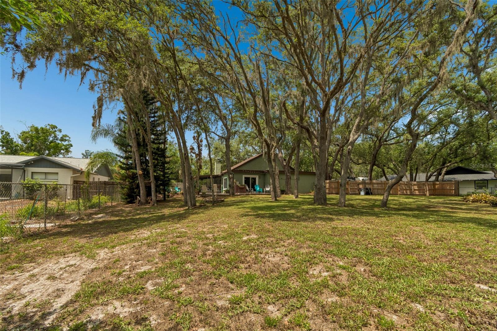 Image 53 of 73 For 2525 Victarra Circle