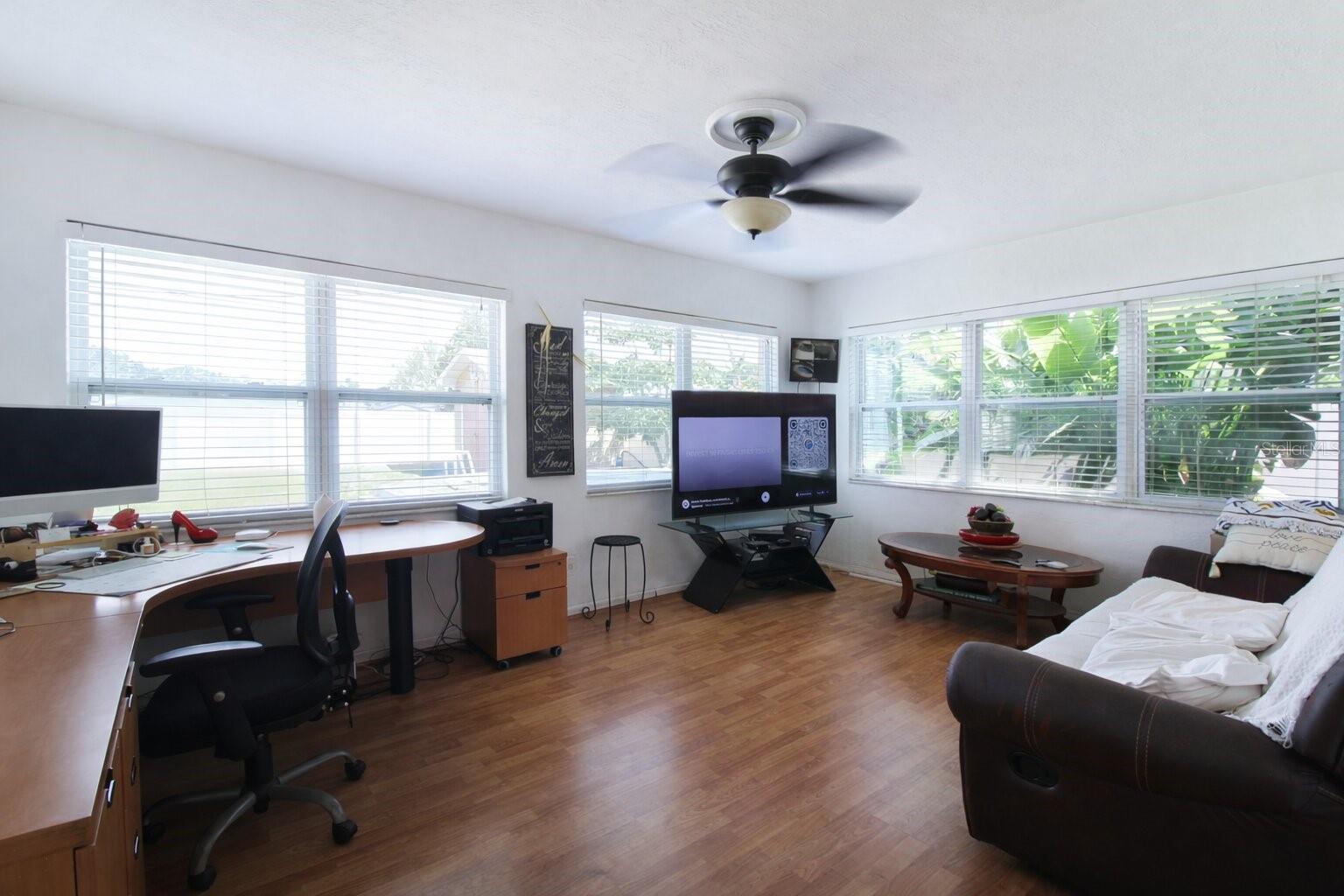 Image 14 of 27 For 4581 21st Avenue N