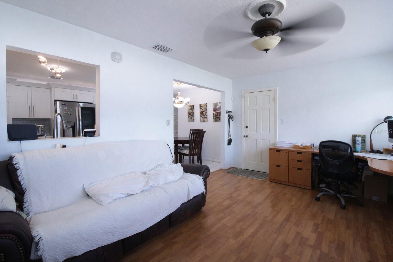 Image 15 of 27 For 4581 21st Avenue N