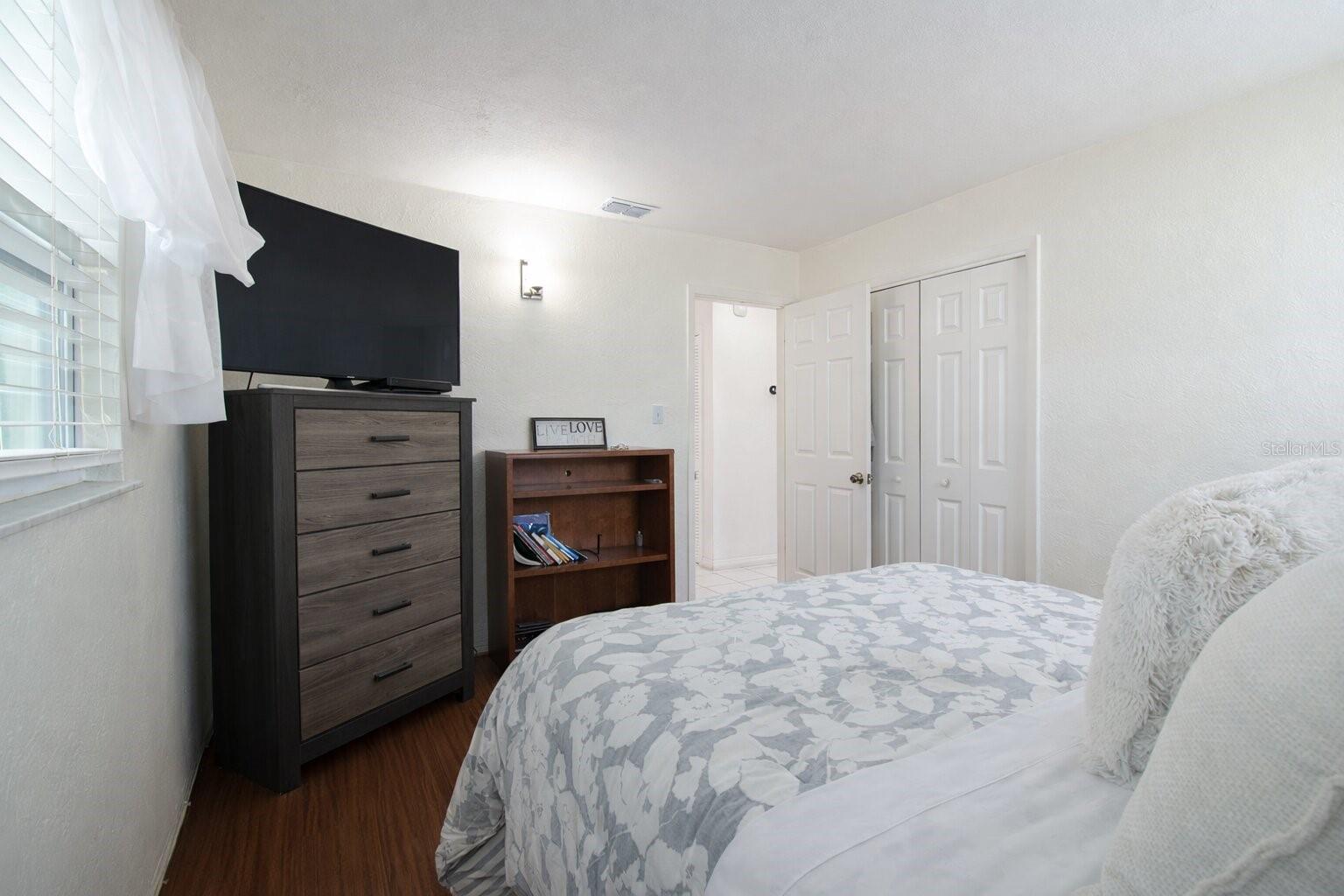Image 17 of 27 For 4581 21st Avenue N