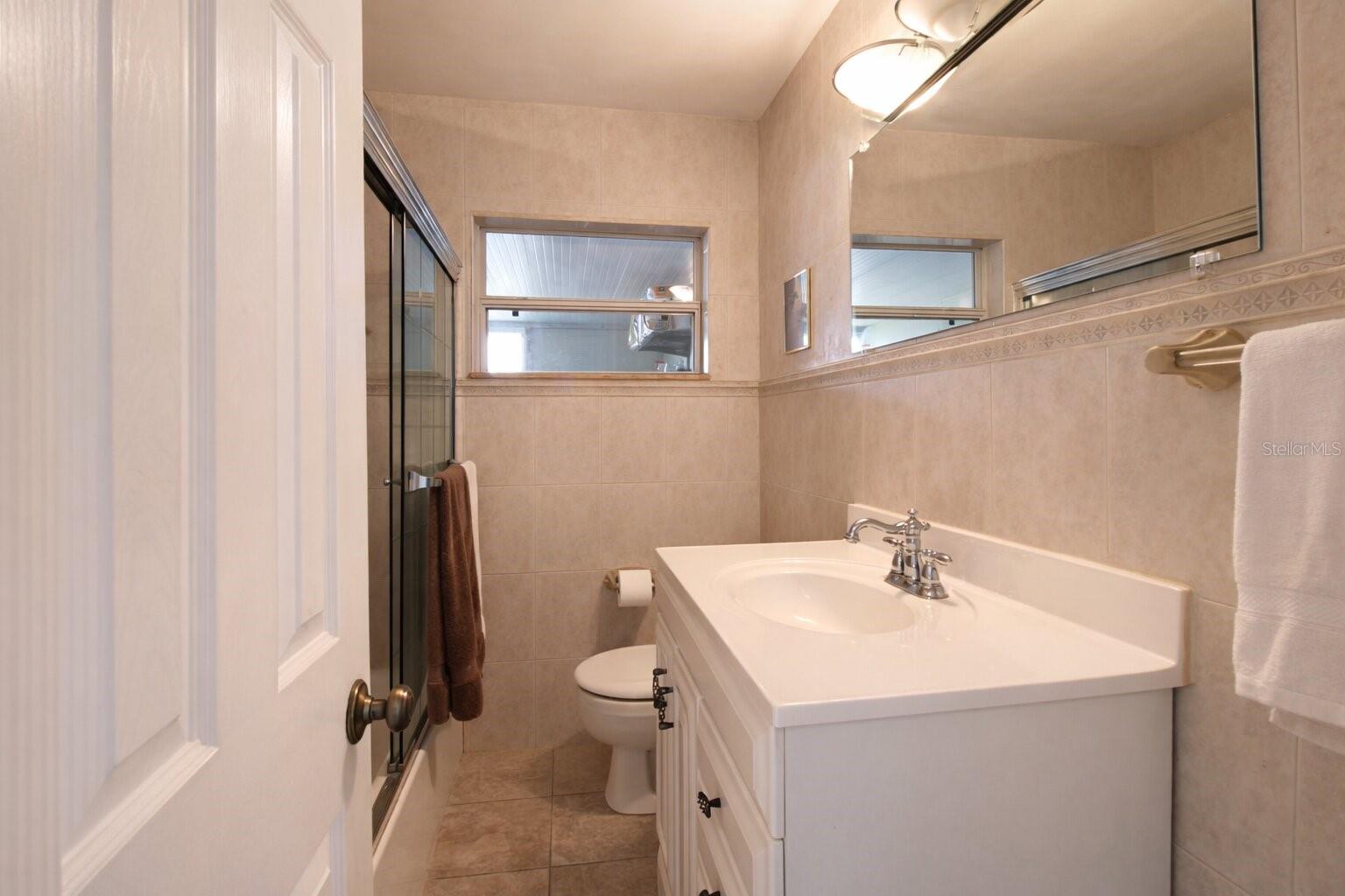 Image 18 of 27 For 4581 21st Avenue N