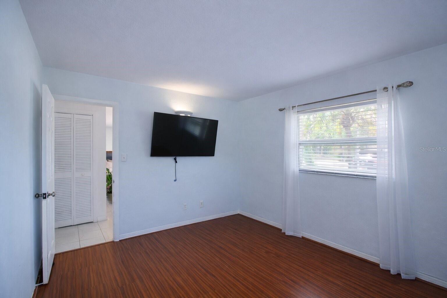 Image 19 of 27 For 4581 21st Avenue N