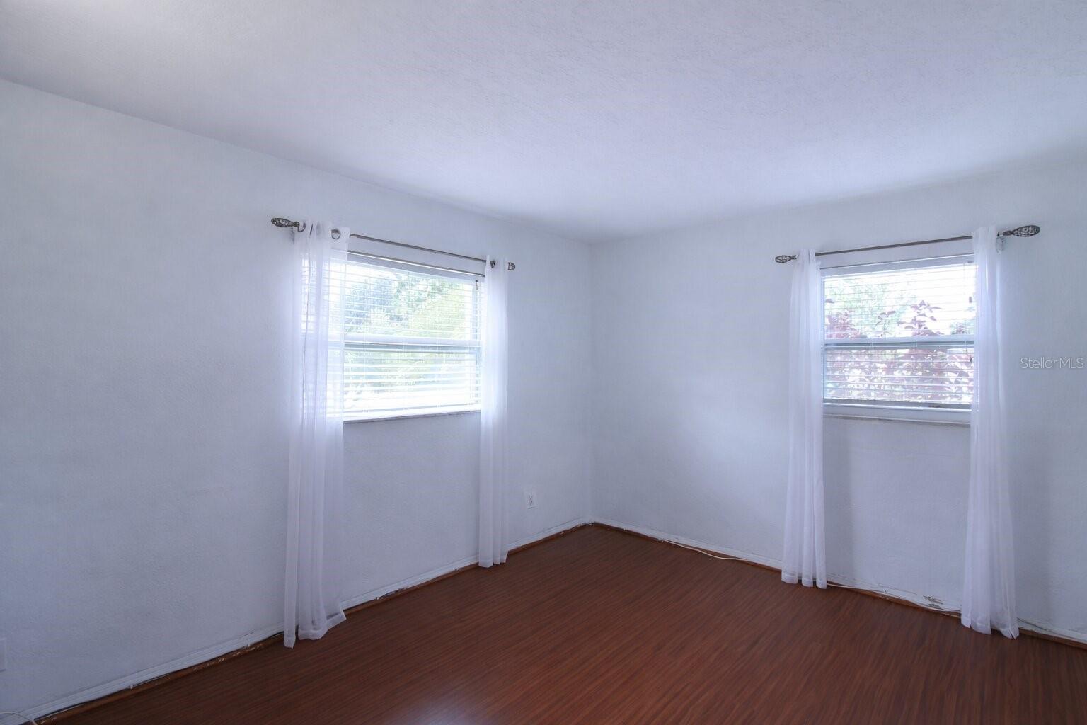 Image 20 of 27 For 4581 21st Avenue N