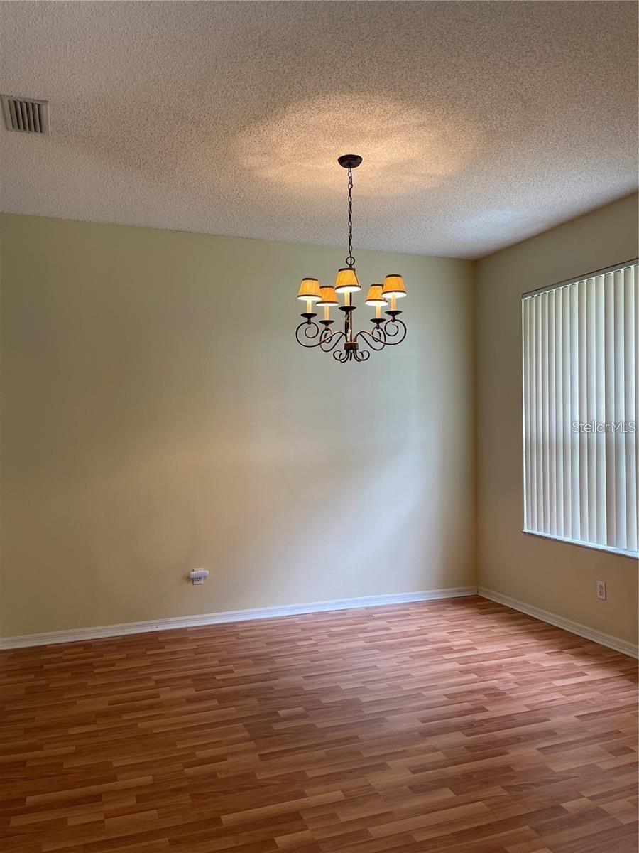 Image 8 of 17 For 4918 Willow Ridge Terrace