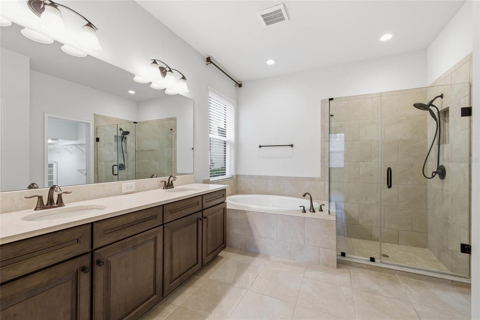 Image 17 of 47 For 33140 Azalea Ridge Drive