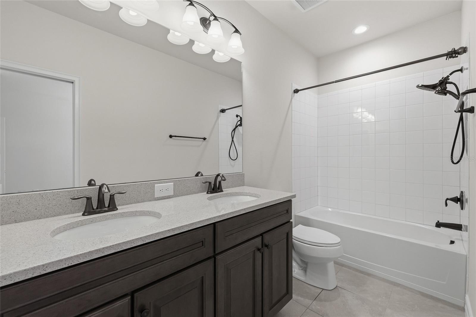 Image 26 of 47 For 33140 Azalea Ridge Drive