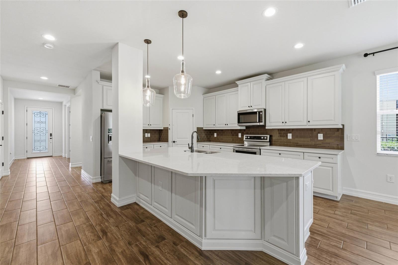 Image 6 of 47 For 33140 Azalea Ridge Drive
