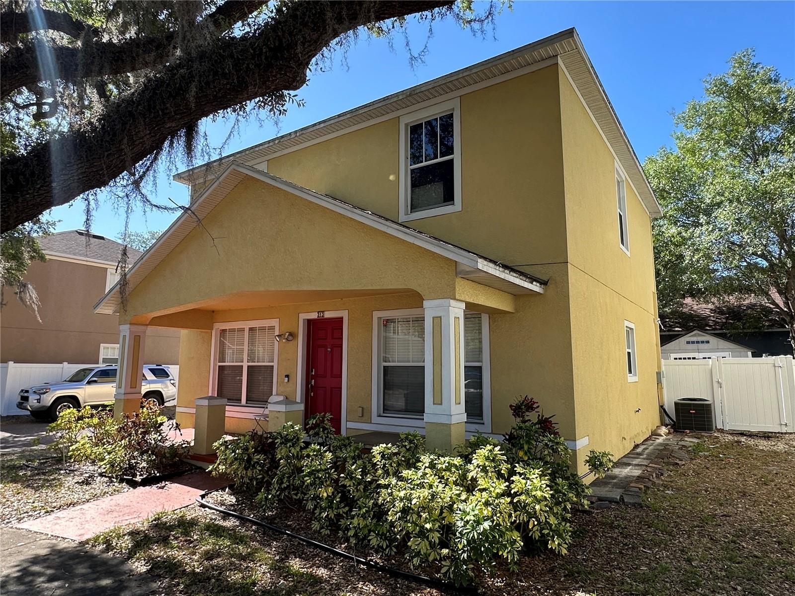 Image 3 of 4 For 313 Kirby Street