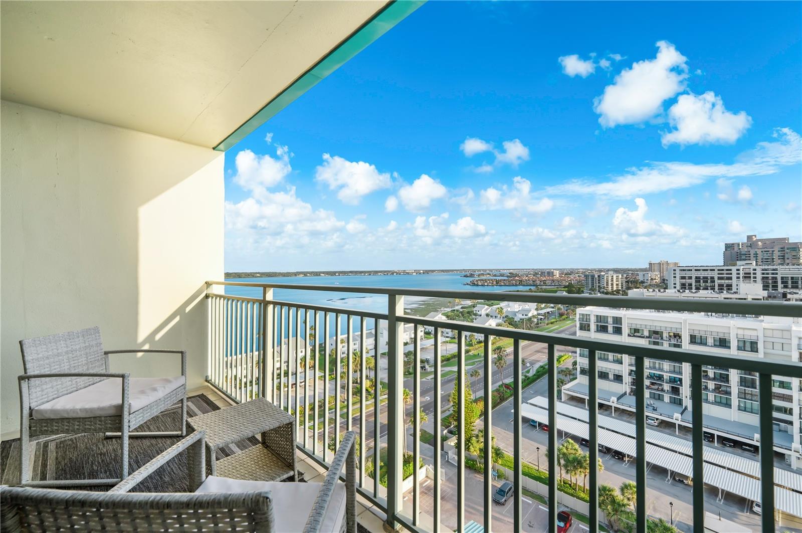 Image 25 of 85 For 1380 Gulf Boulevard Ph 5