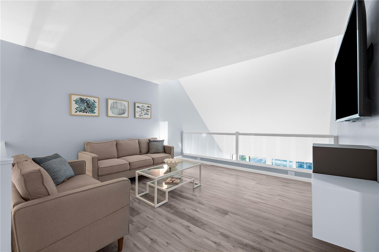 Image 40 of 85 For 1380 Gulf Boulevard Ph 5