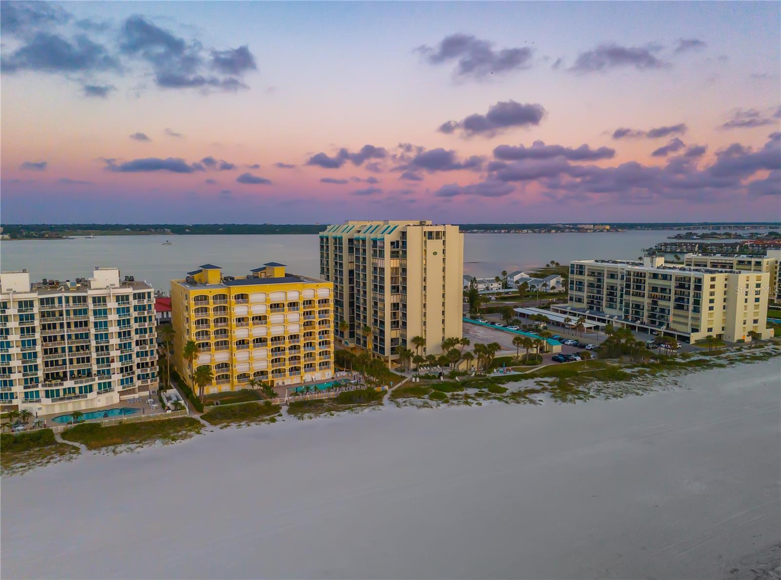 Image 79 of 85 For 1380 Gulf Boulevard Ph 5