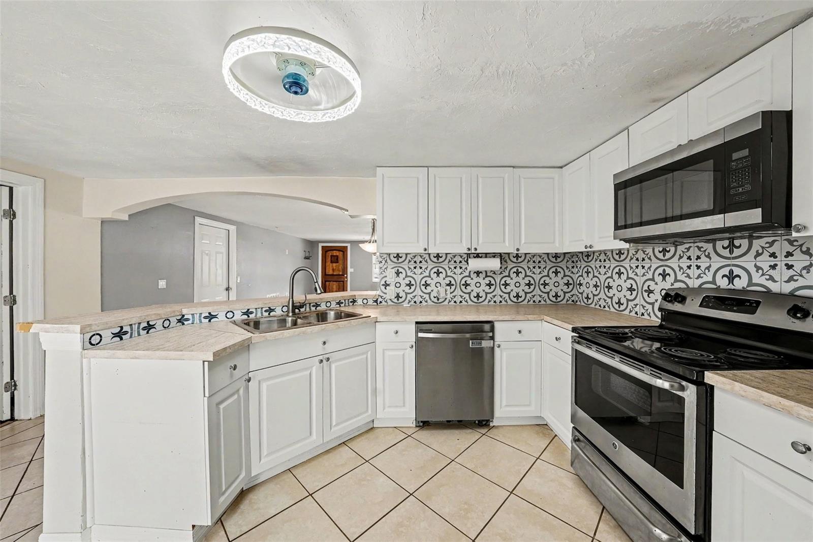 Image 12 of 32 For 6145 Maplewood Drive