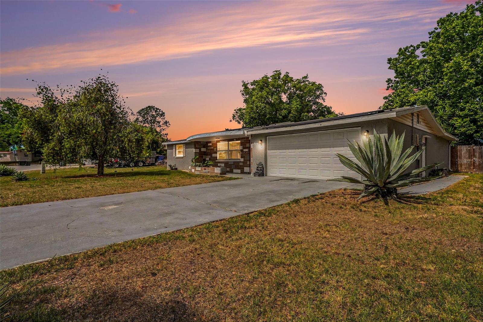 Image 4 of 32 For 6145 Maplewood Drive