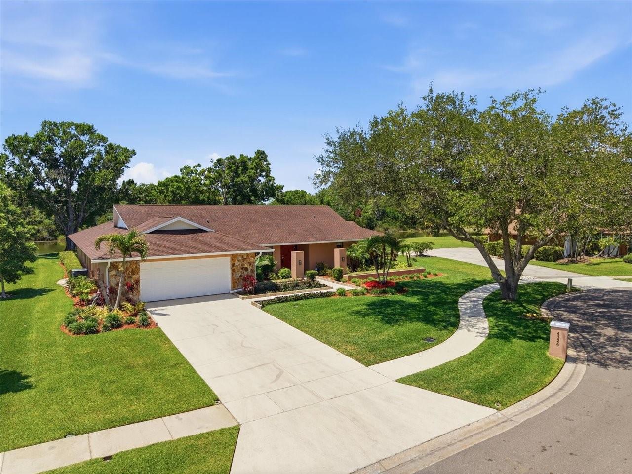 Details for 4326 Middle Lake Drive, TAMPA, FL 33624