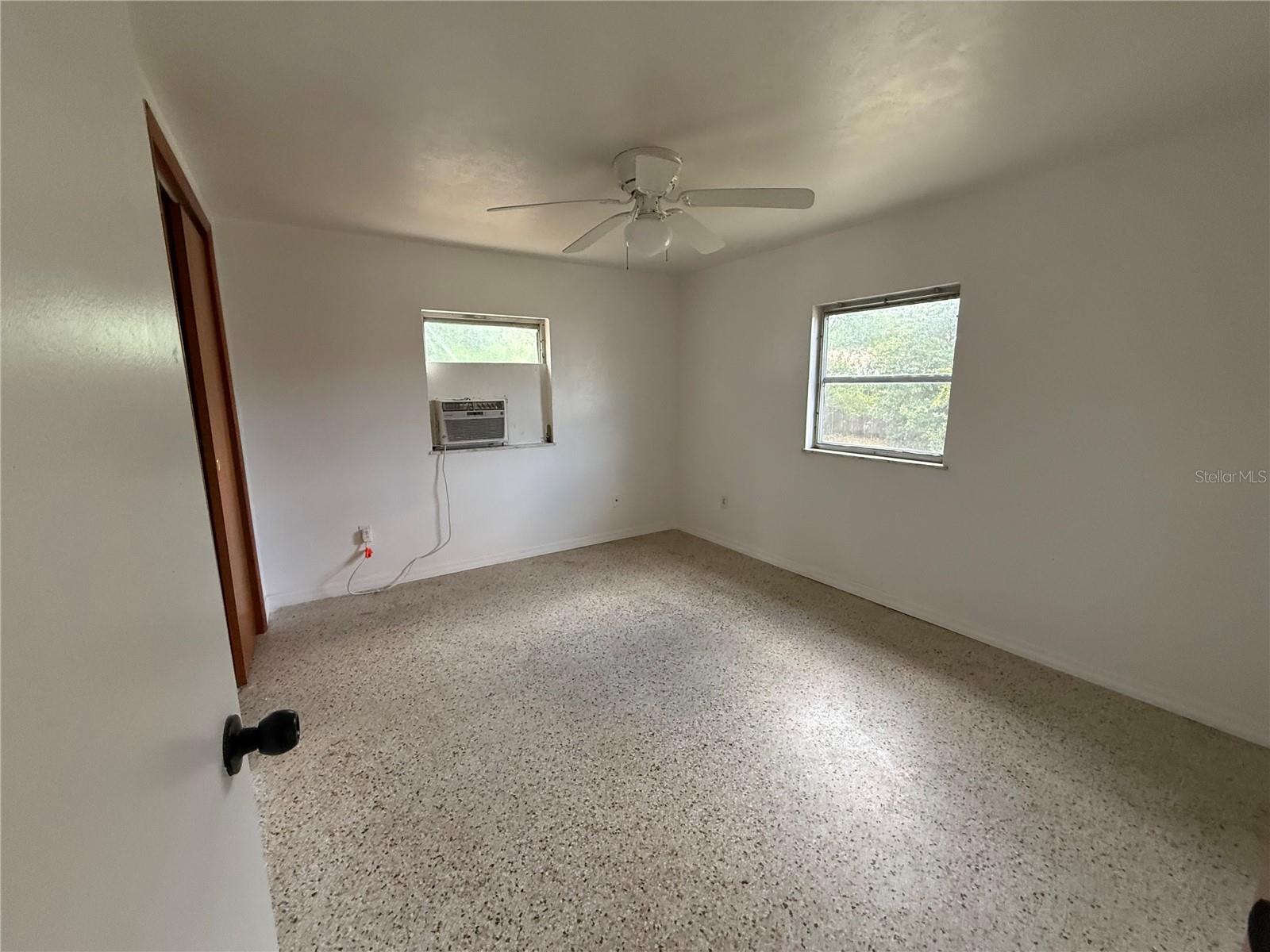 Image 13 of 28 For 6035 10th Street