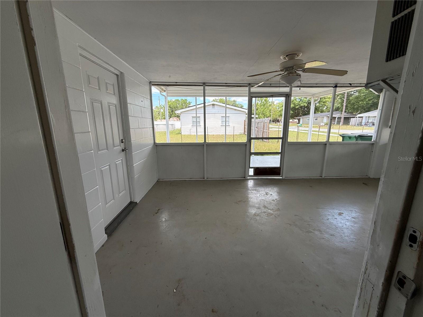 Image 15 of 28 For 6035 10th Street