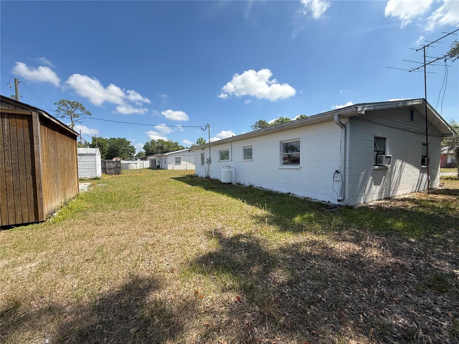 Image 18 of 28 For 6035 10th Street