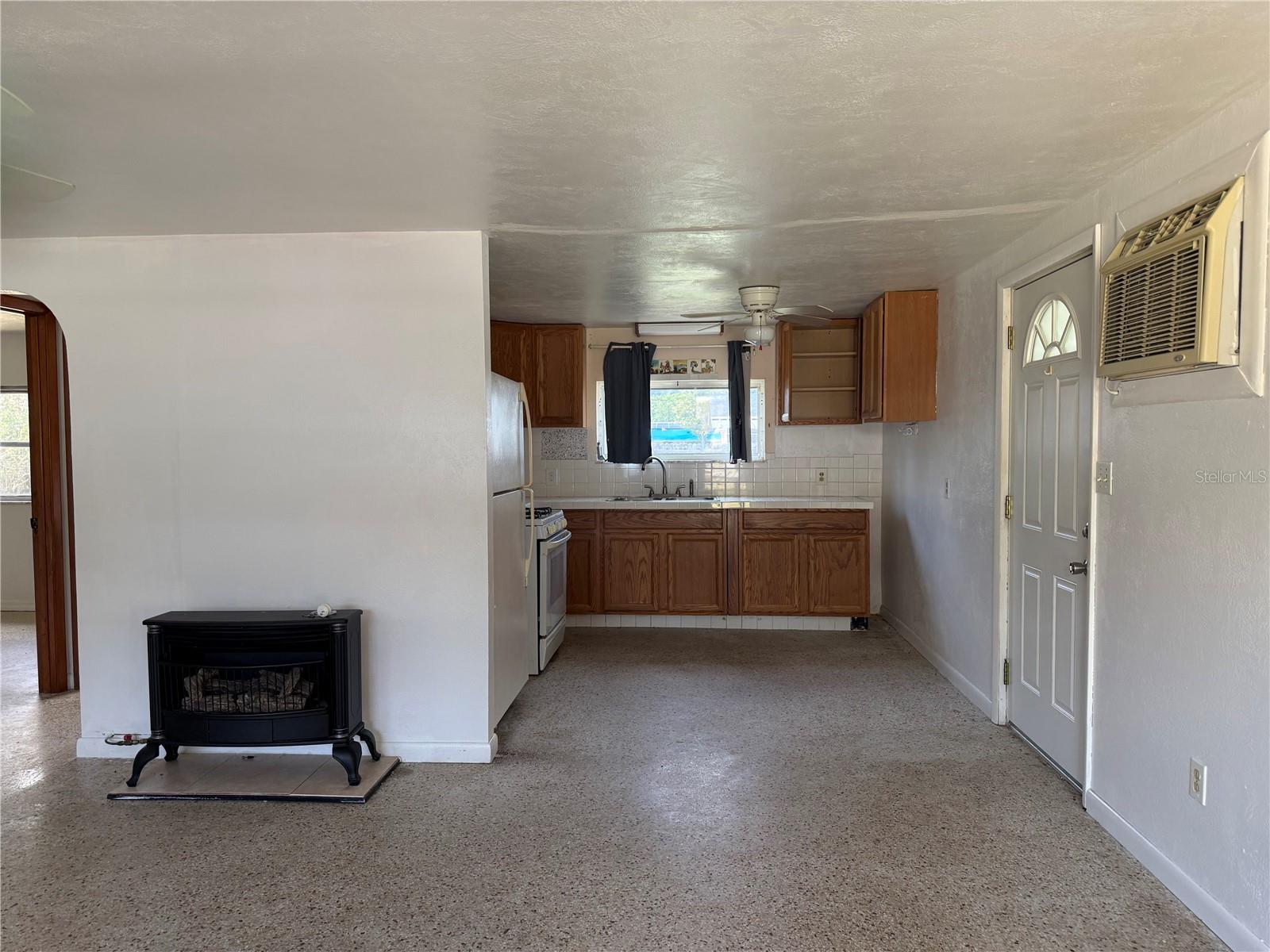 Image 3 of 28 For 6035 10th Street