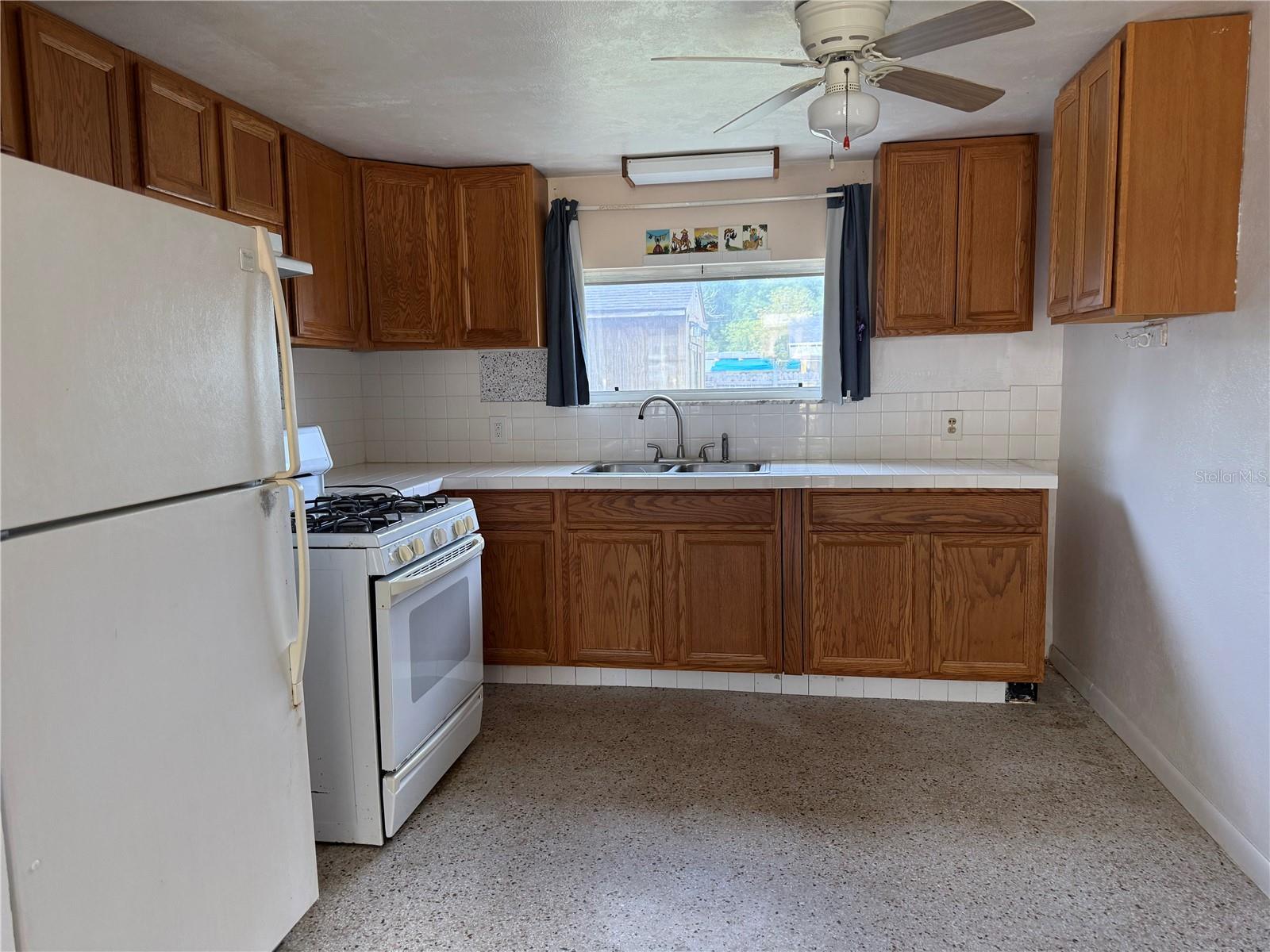 Image 5 of 28 For 6035 10th Street