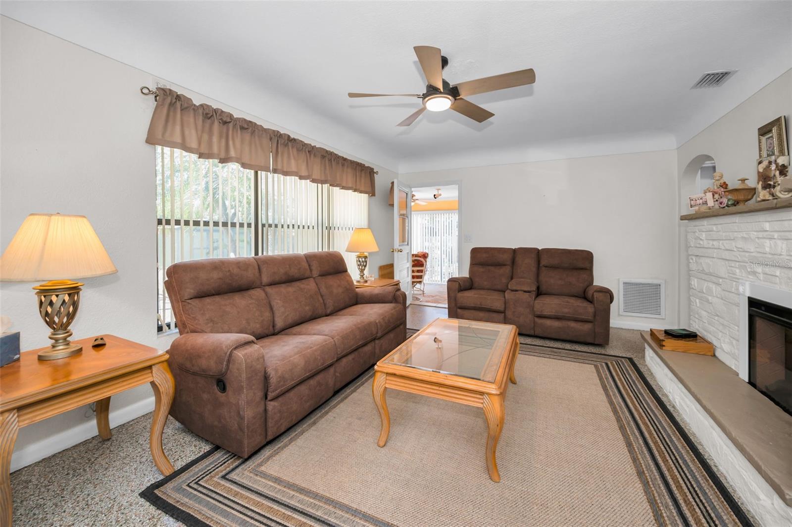 Image 10 of 47 For 14806 Wildwood Drive