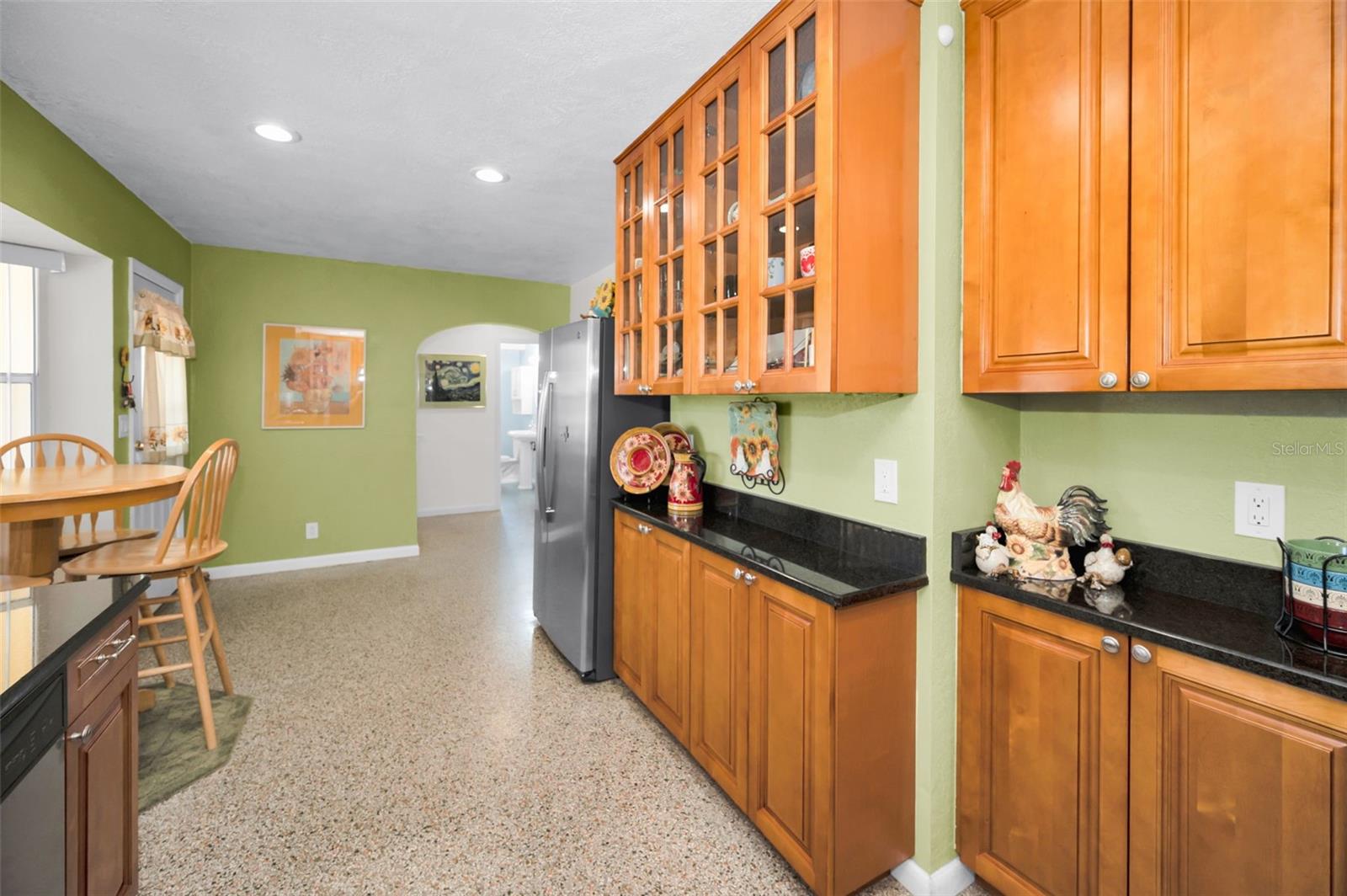 Image 16 of 47 For 14806 Wildwood Drive