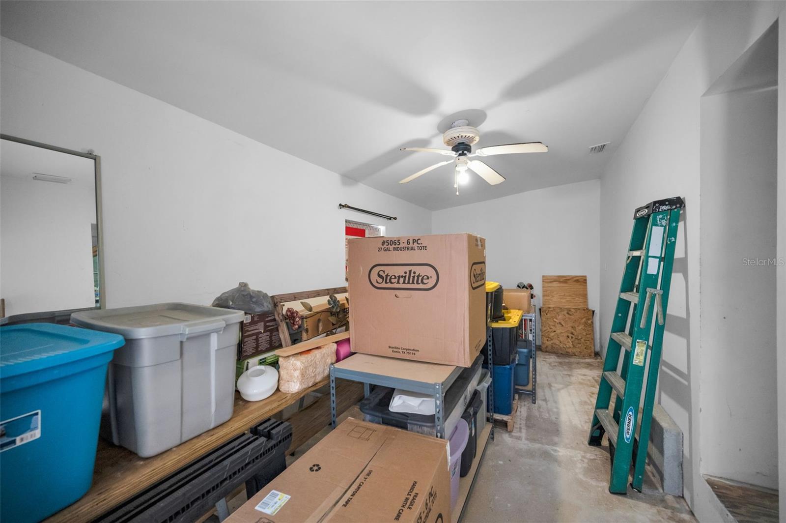 Image 31 of 47 For 14806 Wildwood Drive