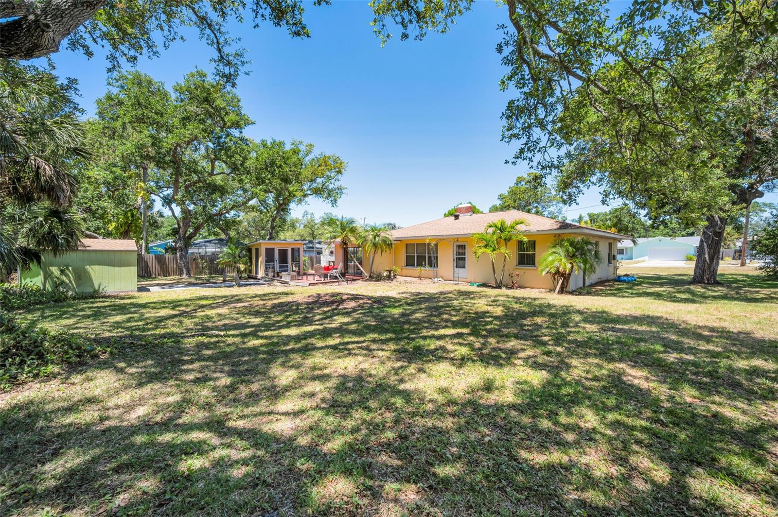 Image 39 of 47 For 14806 Wildwood Drive