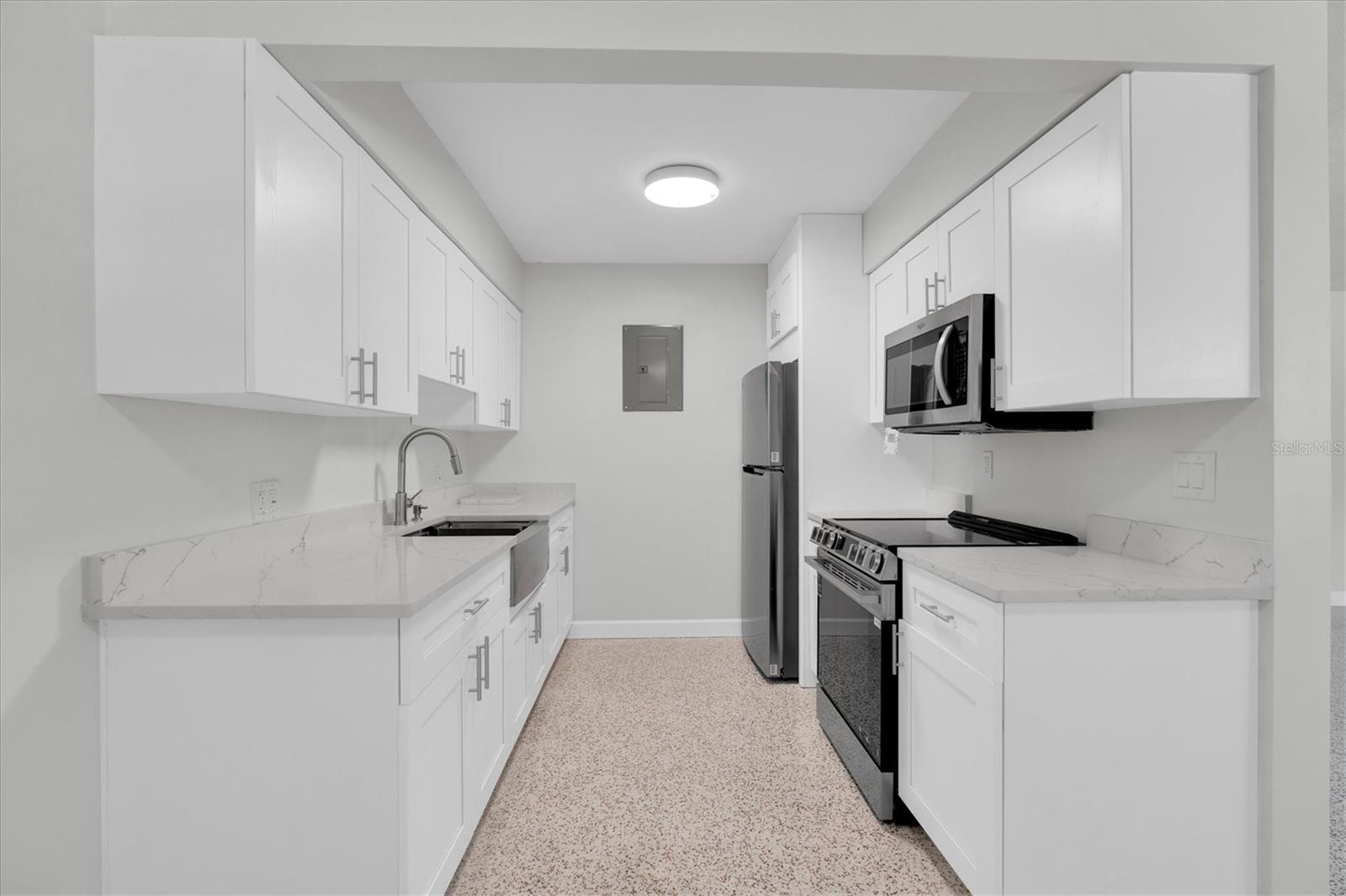 Image 7 of 20 For 121 46th Avenue 1g